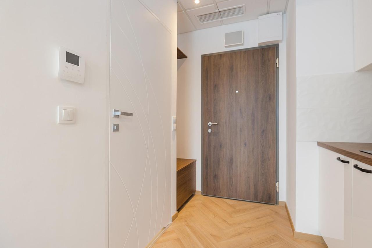 Kasprzaka 29 - Bezplatny Parking - Free Parking - Piekny Widok Na Centrum Miasta - Duzy Balkon - Smart Tv 55 Cali - Wifi - Better Rental Warsaw Luaran gambar